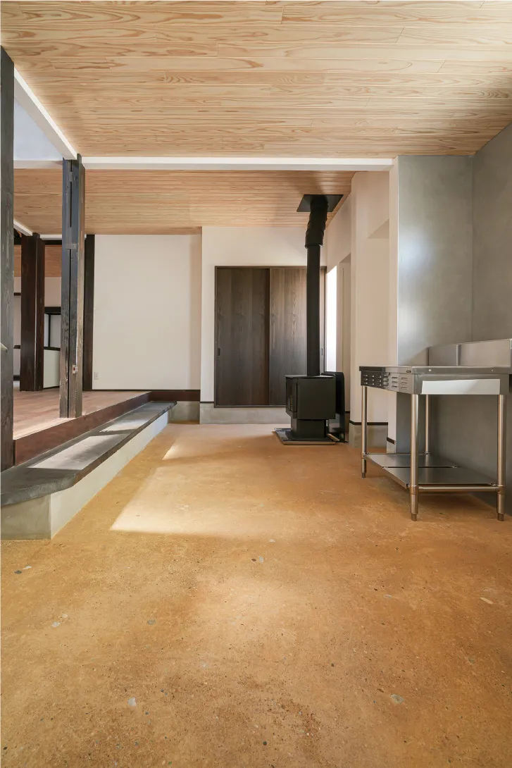 蕎麦打ちが出来る土間 全景